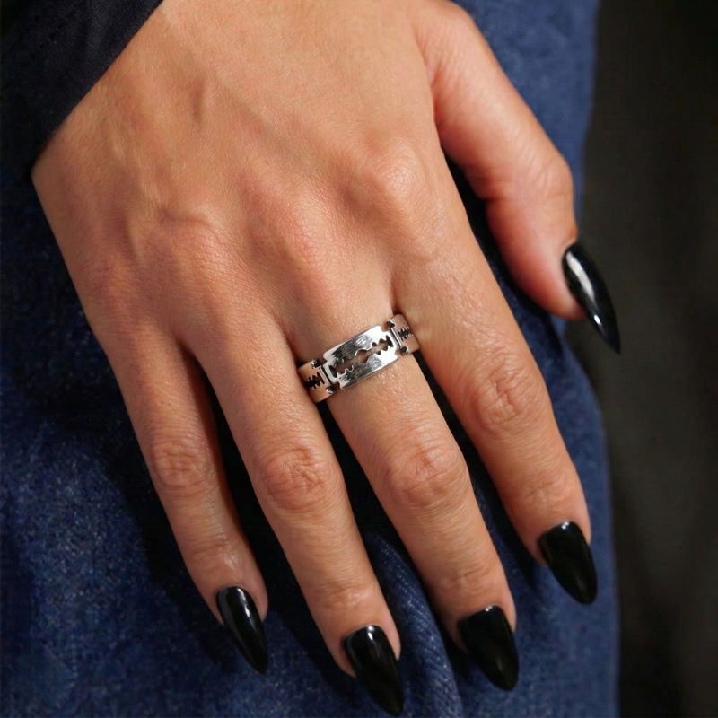 Razor Ring