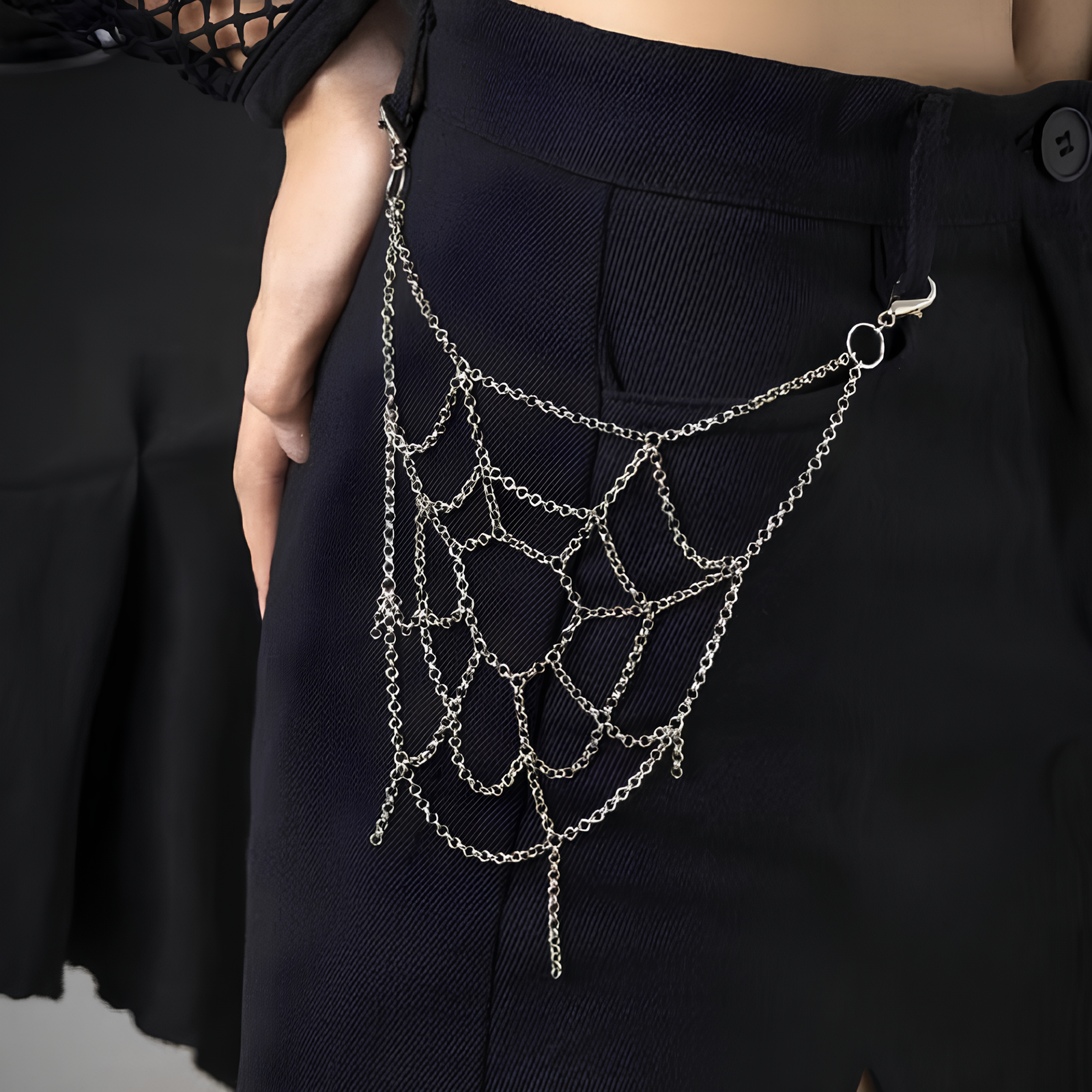 Spiderweb Belt Chain