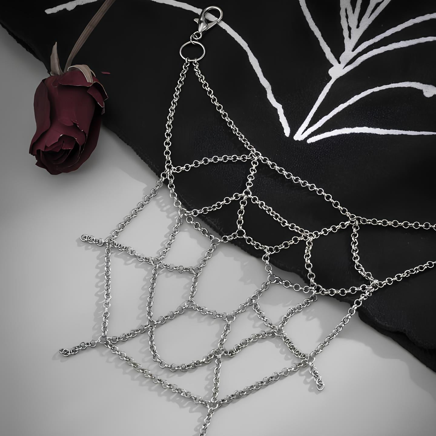 Spiderweb Belt Chain