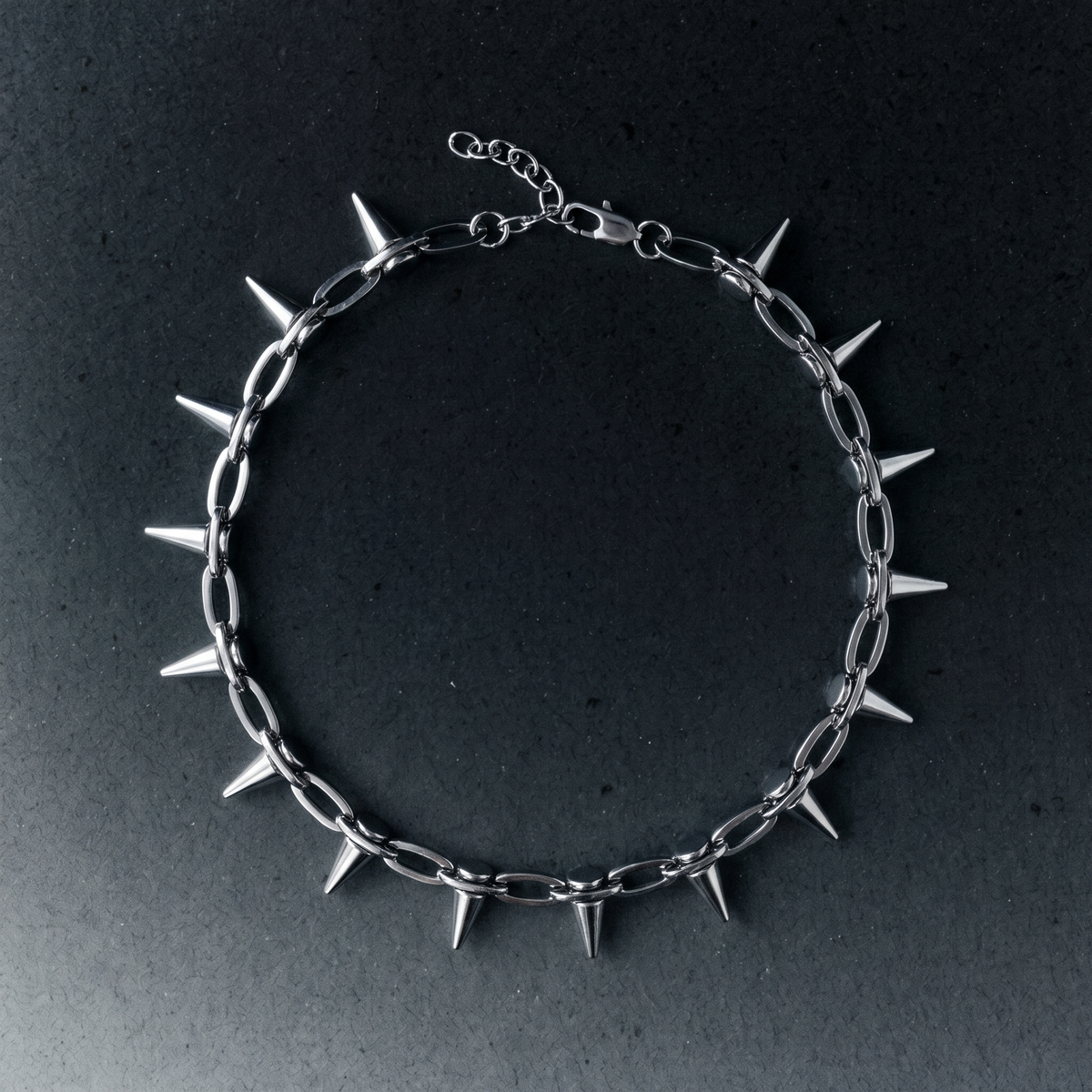 Spike Choker
