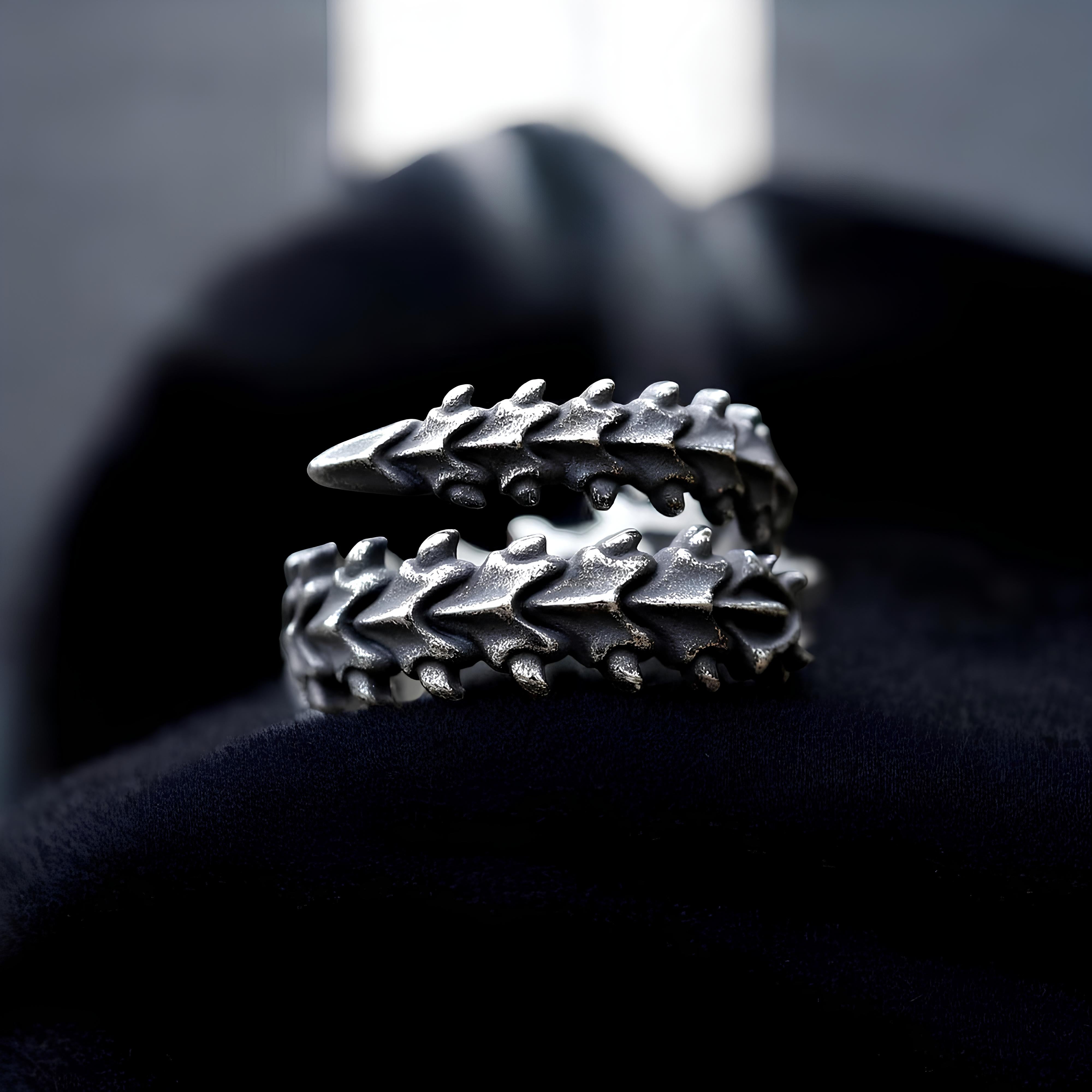Spinebreaker Ring