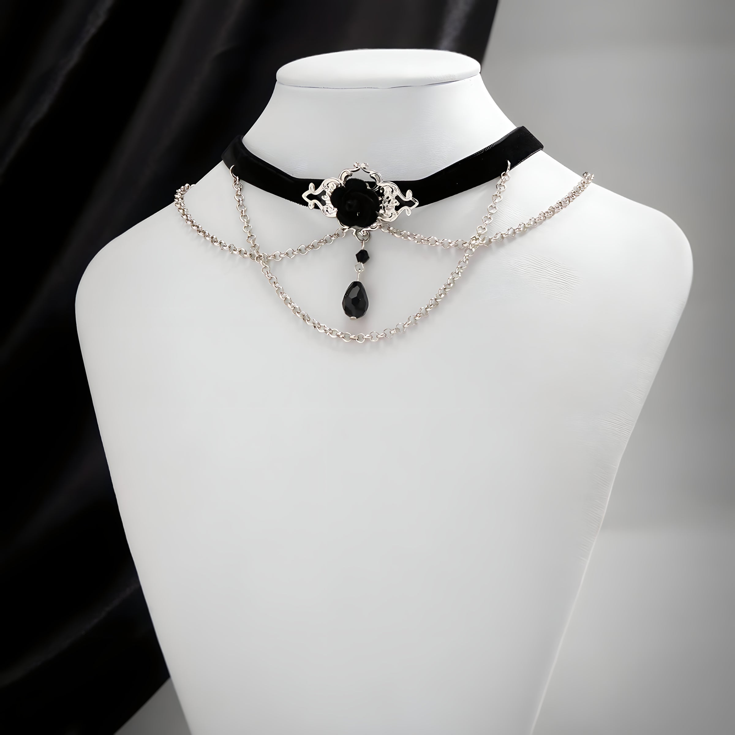 Black Rose Velvet Choker