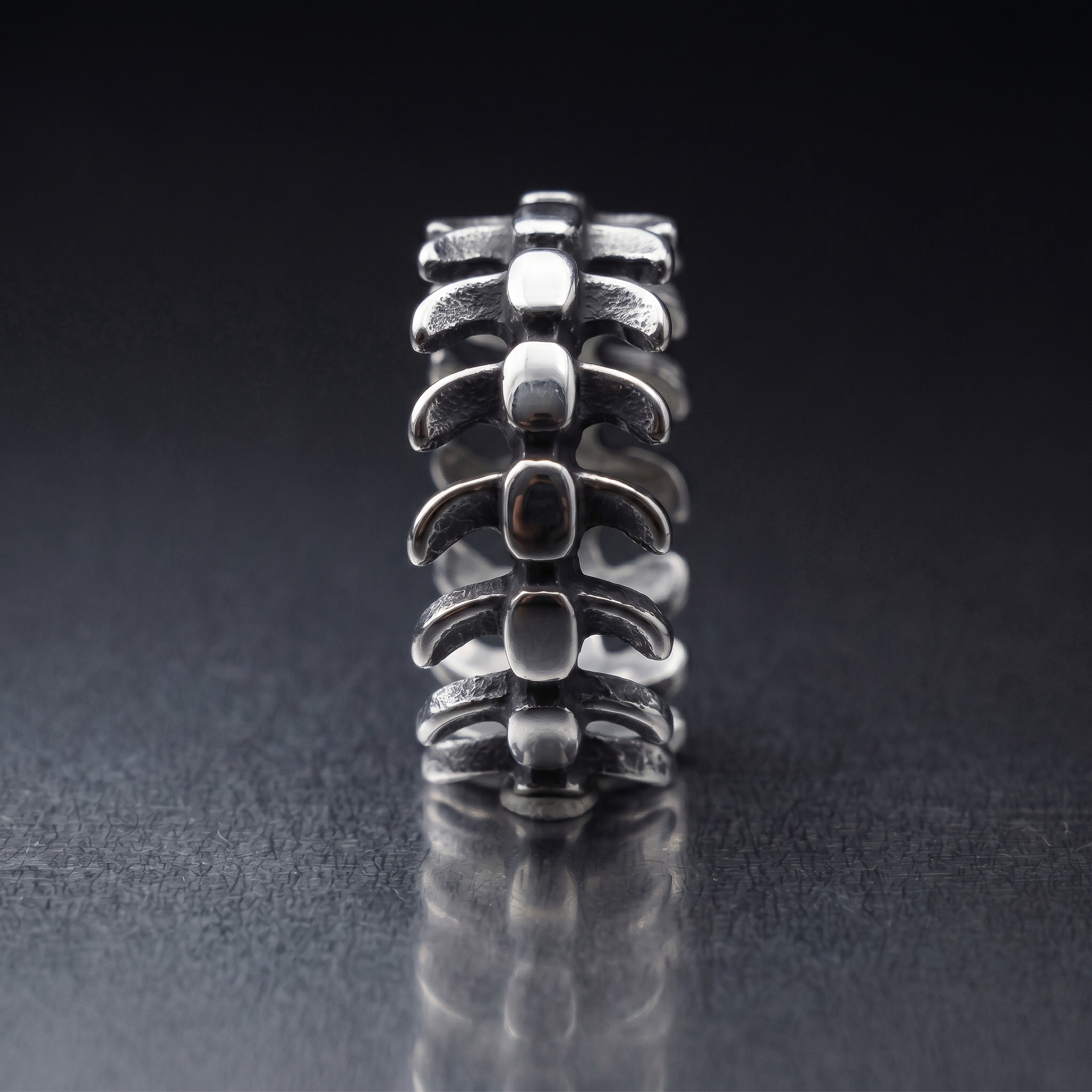 Vertebrae Ring
