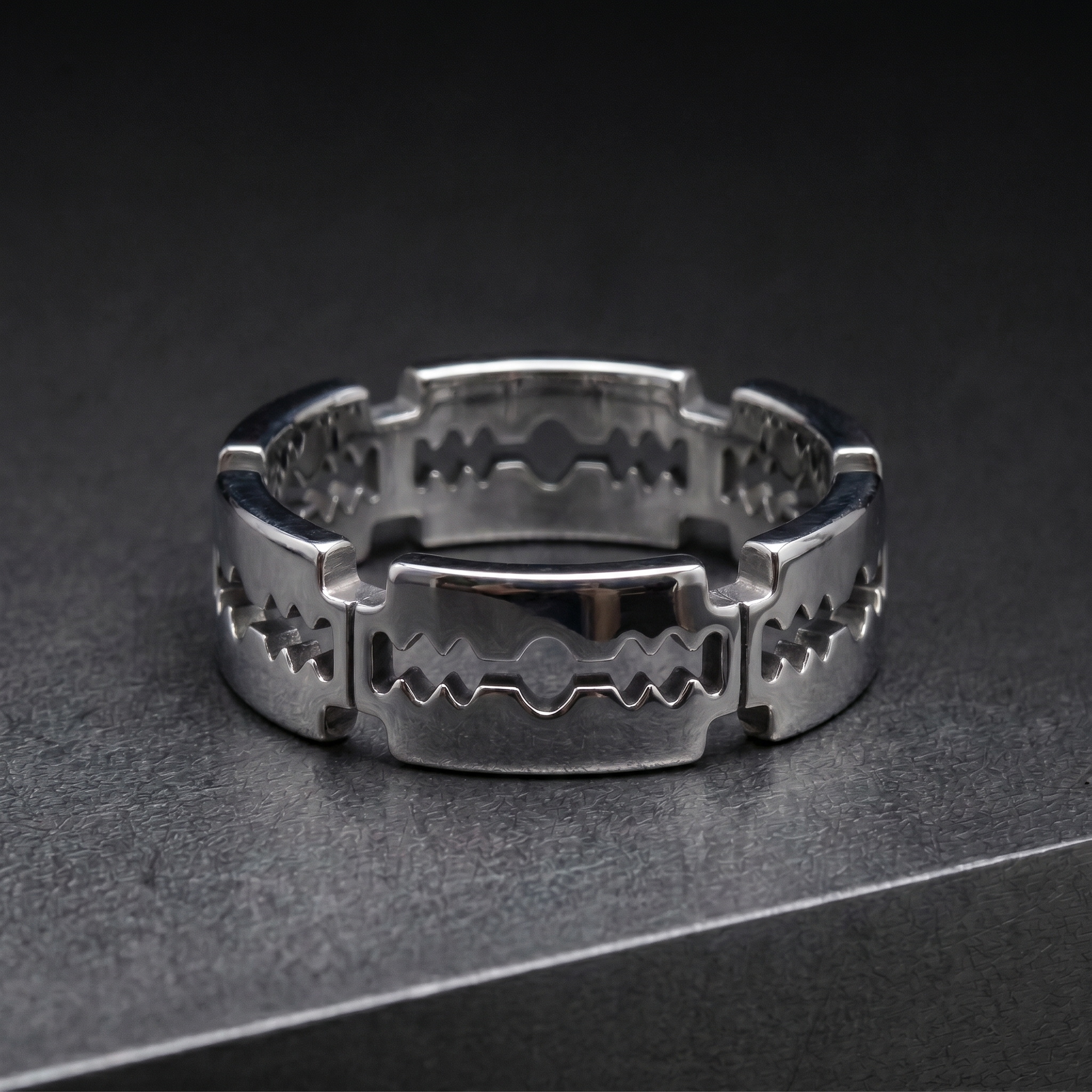 Razor Ring