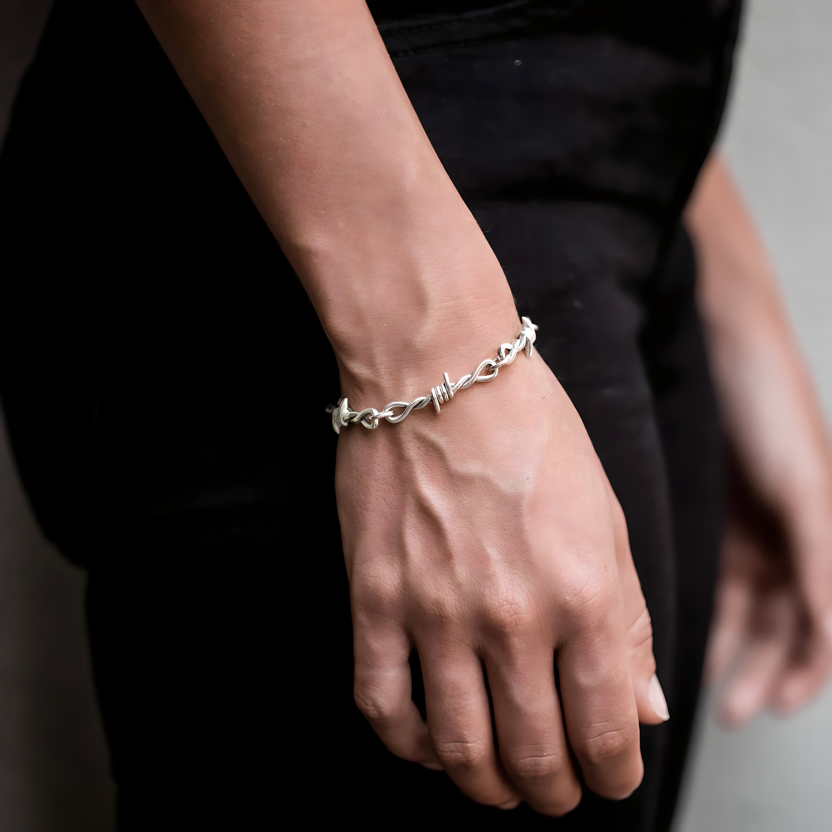 Statement Collective Jewellery | Barbed Wire Bracelet Silver - Mens ⋆  Drzubedatumbi