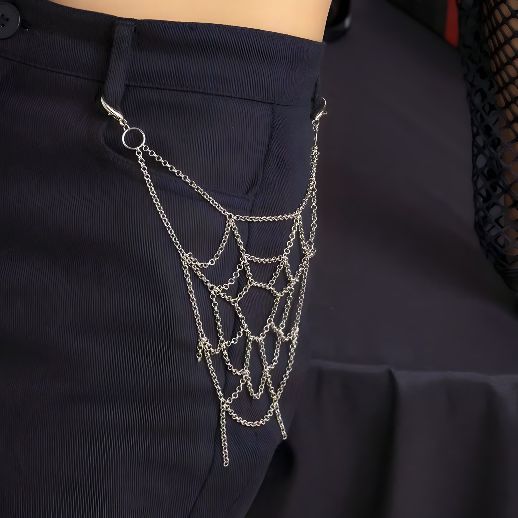 Spiderweb Belt Chain