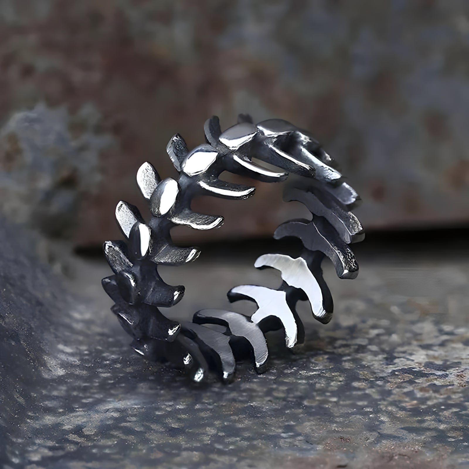 Vertebrae Ring