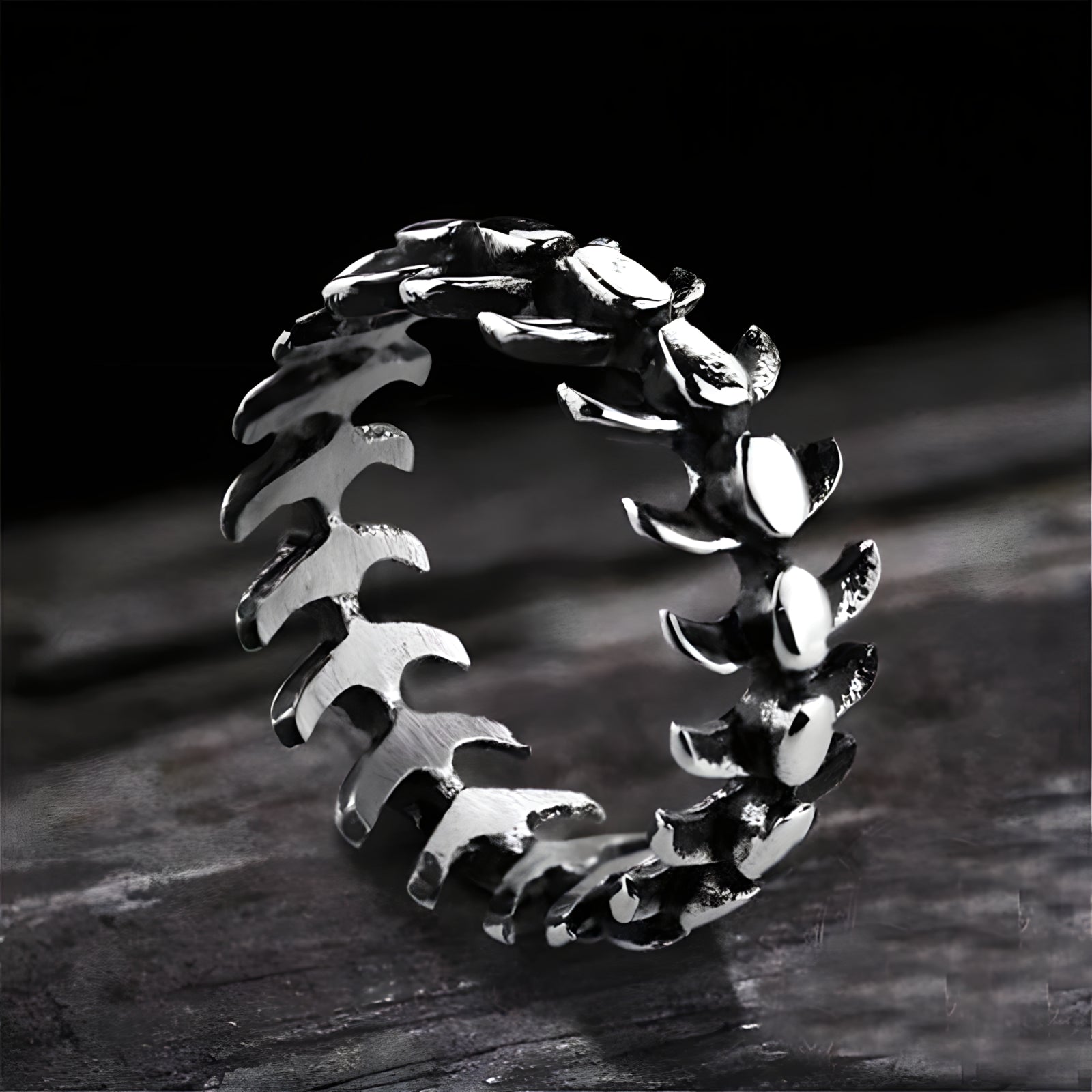 Vertebrae Ring